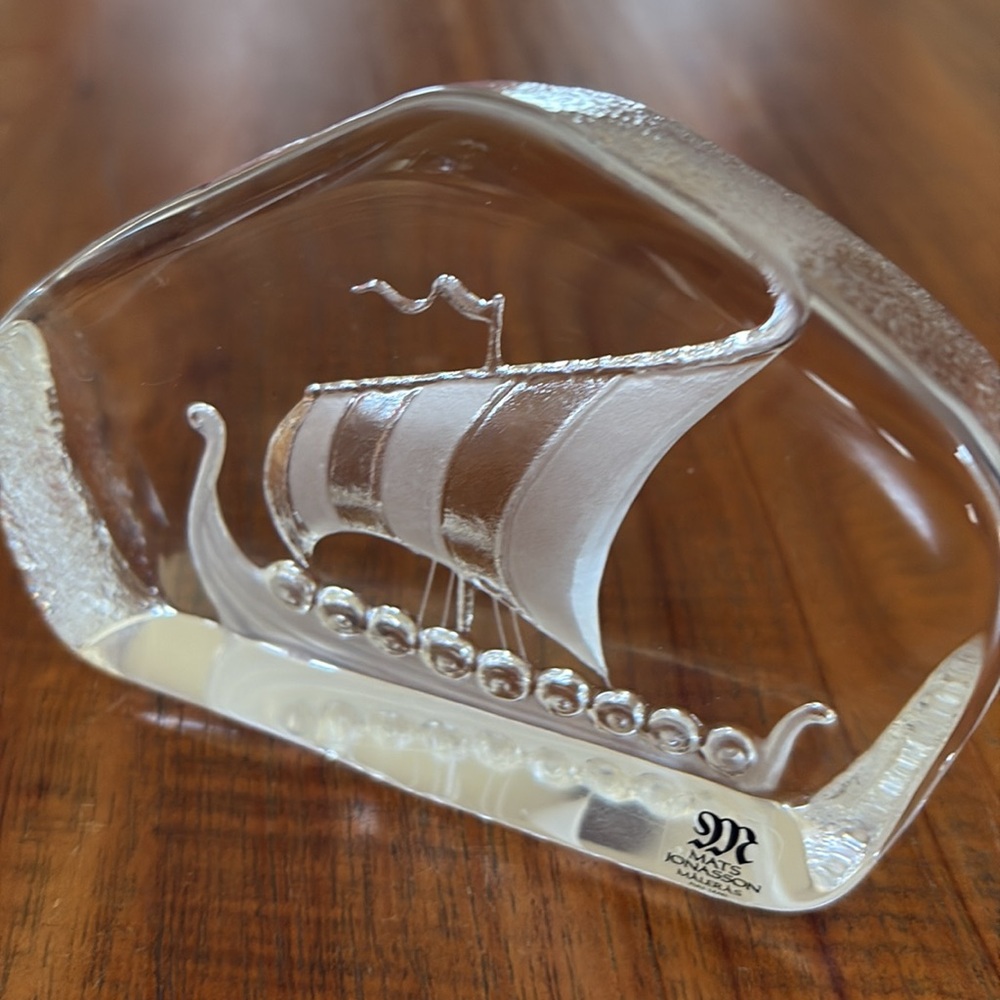 Mats Jonasson Viking Ship Crystal Art Paperweight - Picture 4 of 6